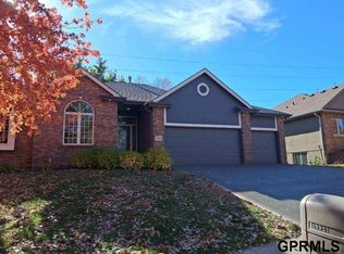 19921 Farnam St, Elkhorn, NE 68022