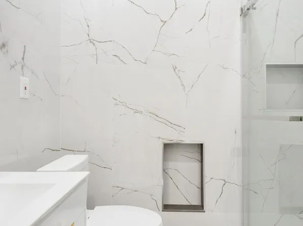 342 Leonard Street image 4 of 5