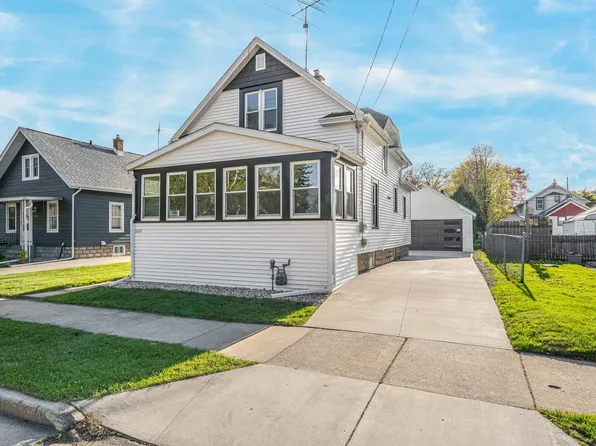1421 Cedar St, Oshkosh, WI 54901