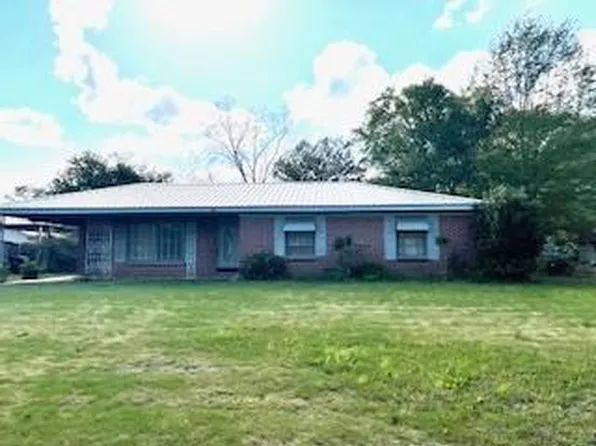 704 Mullins St, Dothan, AL 36301
