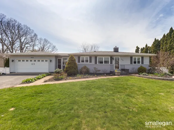 660 Kingsbury St NW, Grand Rapids, MI 49544