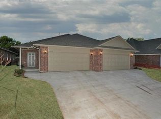 13717 Oxford Dr, Edmond, OK 73013