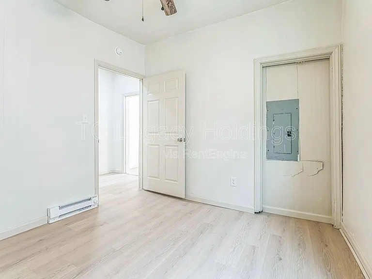 419 Walnut Ave — Photo 8