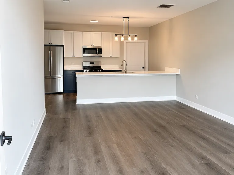Huntley Crossing — Photo 22