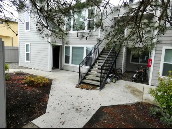 426 E Lauridsen Blvd #3, Pt Angeles, WA 98362