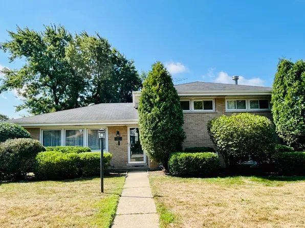 5517 Warren St, Morton Grove, IL 60053