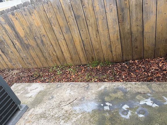 4th image of 3018 Suncrest Dr APT 7