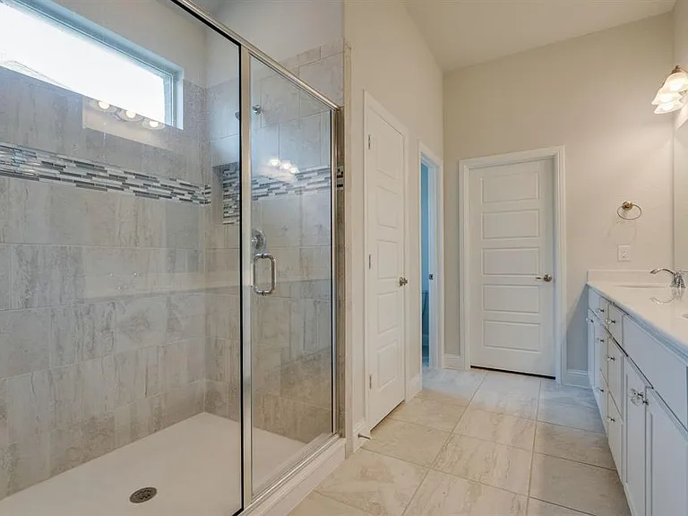 605 Boardwalk Way — Photo 24