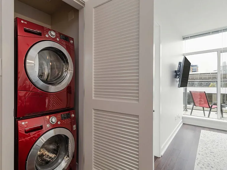 1777 W 7th Ave #814 — Photo 9