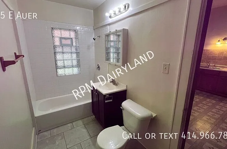 605 E Auer Ave — Photo 18