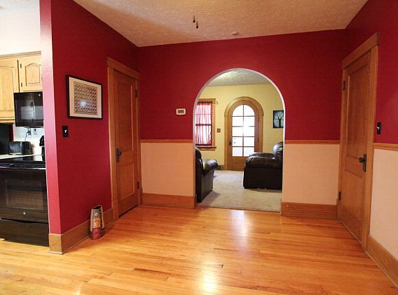 4th image of 525 E Ashton Ave