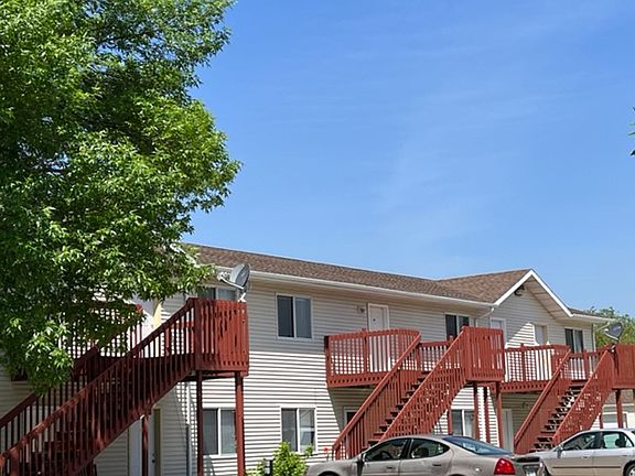3rd image of 1315 34th Street Cir S #201