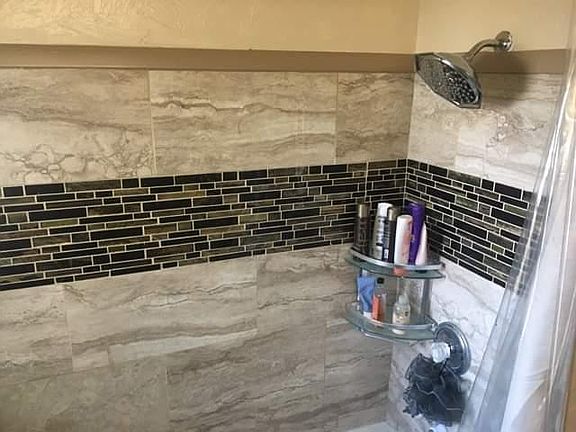 2nd image of 1493 Alameda Ave #1