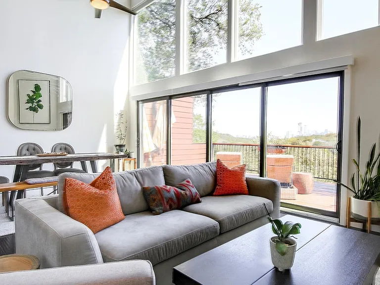 1329 Spyglass Dr — Photo 4