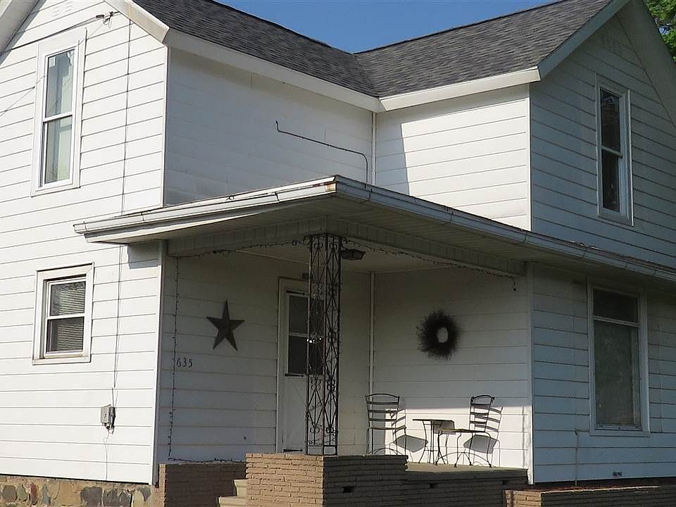 1st image of 635 E North St