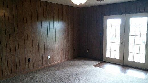 2nd image of 3877 Woodville Rd