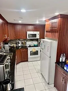 1965 S Ocean Dr #10M — Photo 13