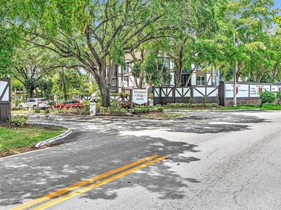 3680 Inverrary Dr #2-Z, Lauderhill, FL, 33319
