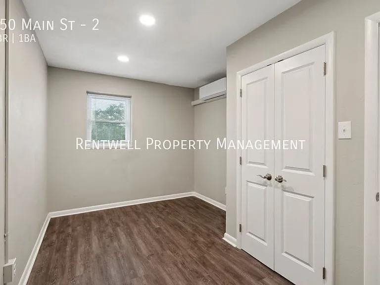 350 Main St #2 — Photo 14