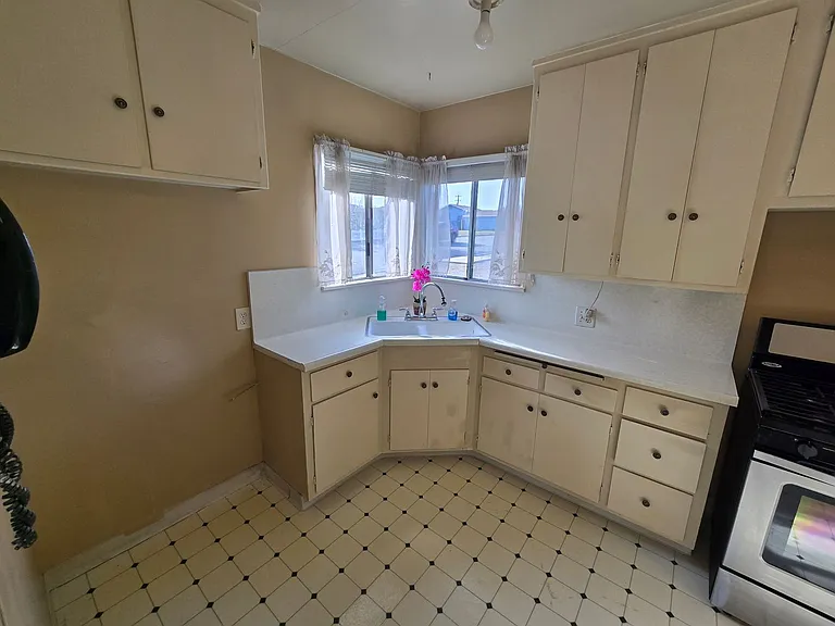 13839 Cornishcrest Rd — Photo 5