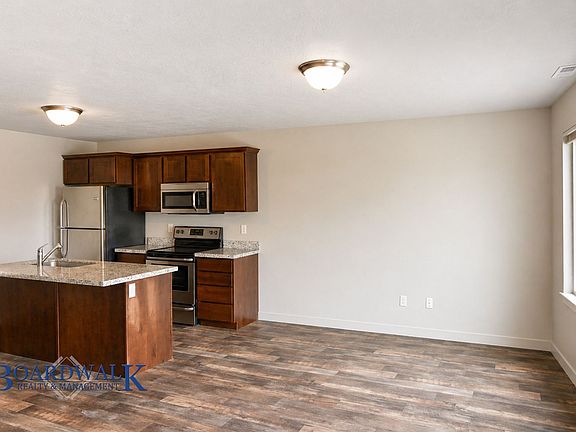 3rd image of 14388 S Ferndale Way