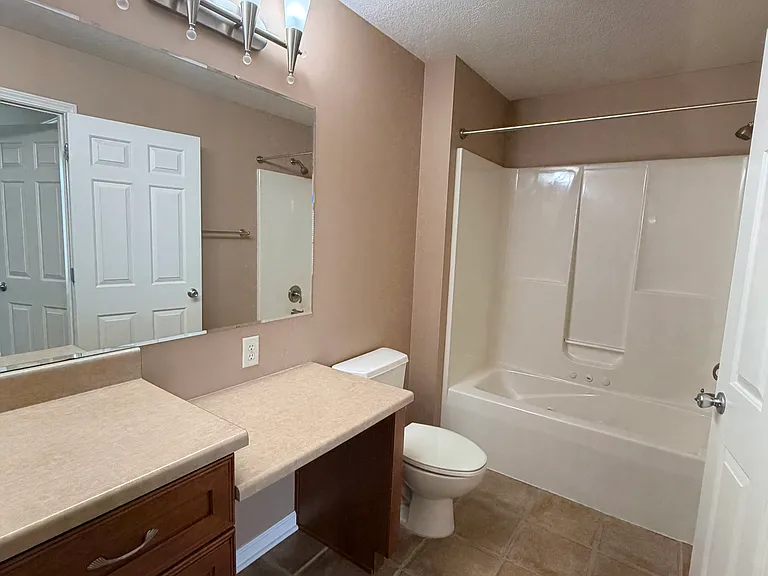 10039 Oak Trail Rd — Photo 23