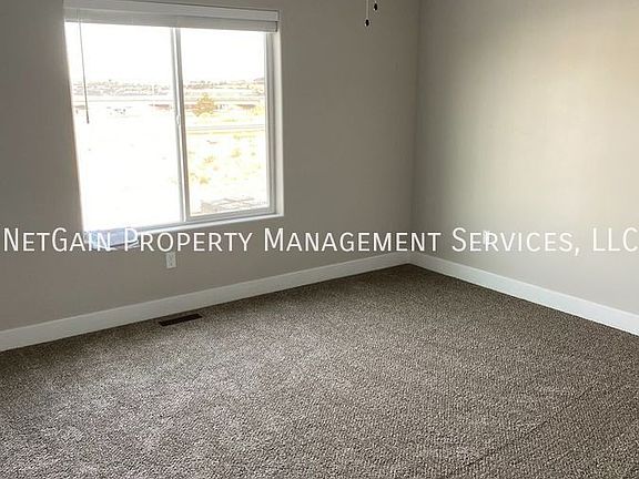 5th image of 1542 S Topaz Dr #D