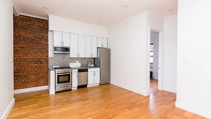 Rented by Nooklyn NYC LLC | media 8
