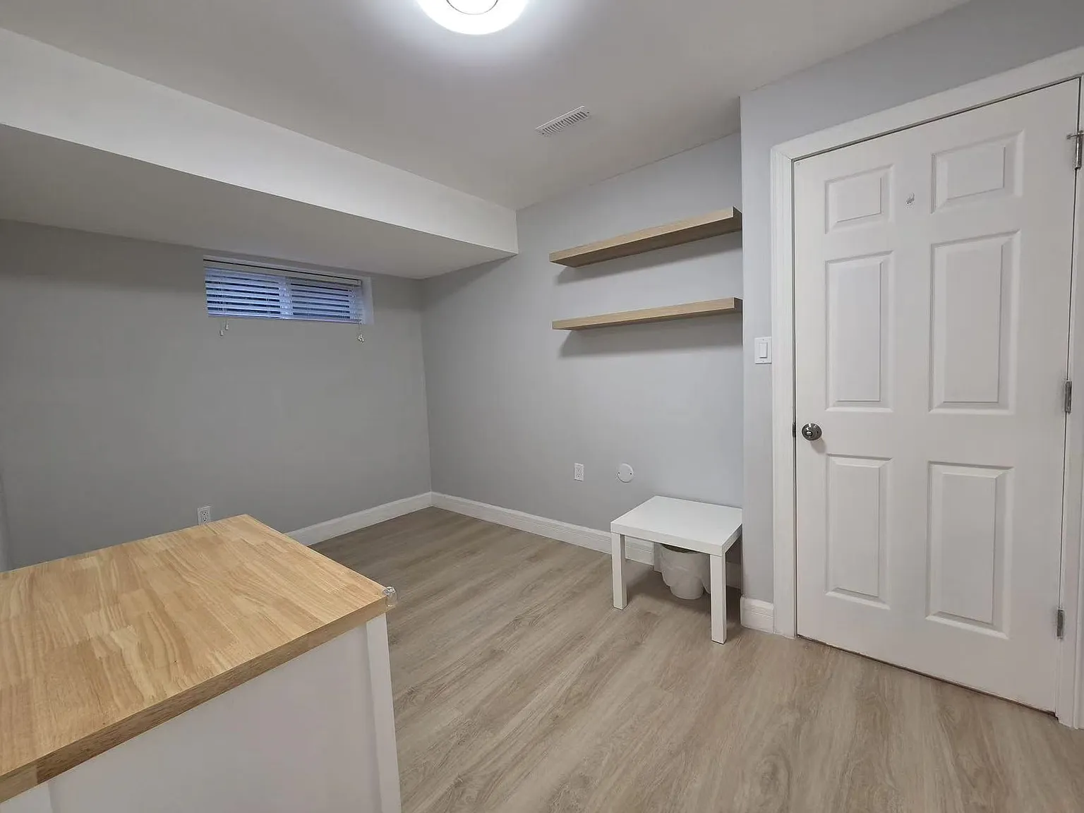 2 bed, 500 sqft, $1,650 — Photo 3