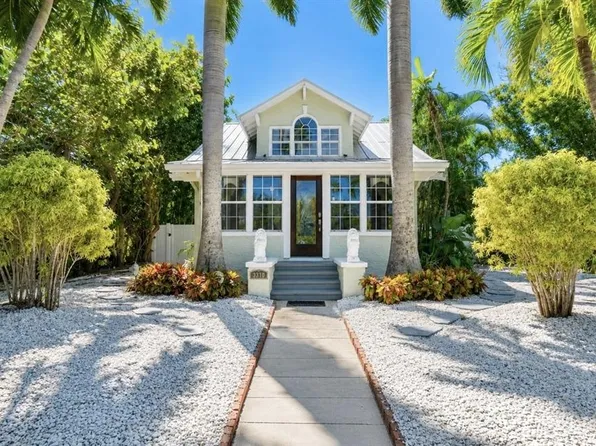 3310 E Maritana Dr, Saint Pete Beach, FL 33706