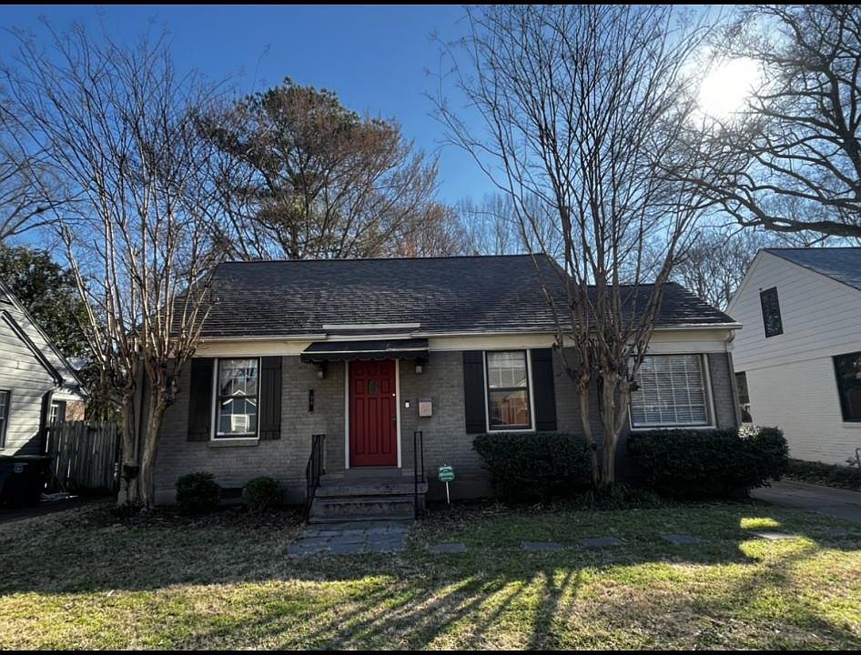 1st image of 90 E Lafayette Cir