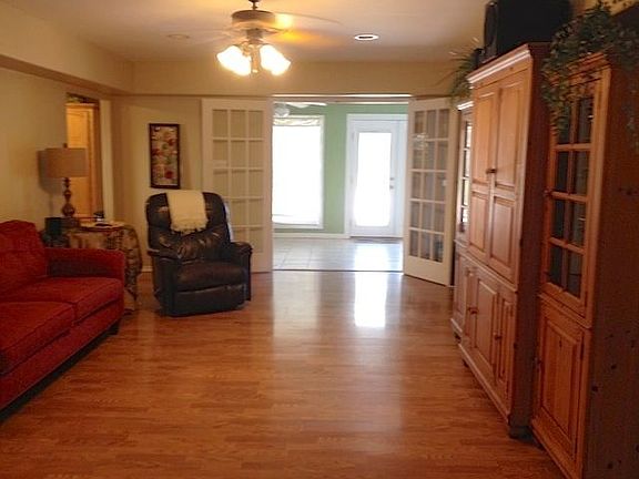 4th image of 2925 Cypress Dr