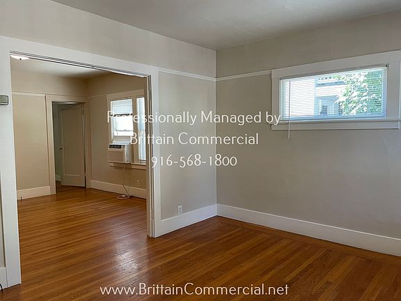 2nd image of 717-719 26th St