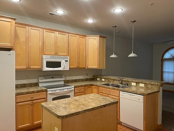 5th image of 22565 Chickadee Cir #3