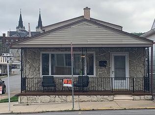 251 W 3rd St, Mount Carmel, PA 17851