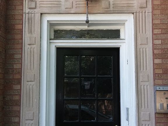 3rd image of 905 N Belmont Ave APT 6