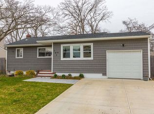 793 Densfield Rd, West Babylon, NY 11704