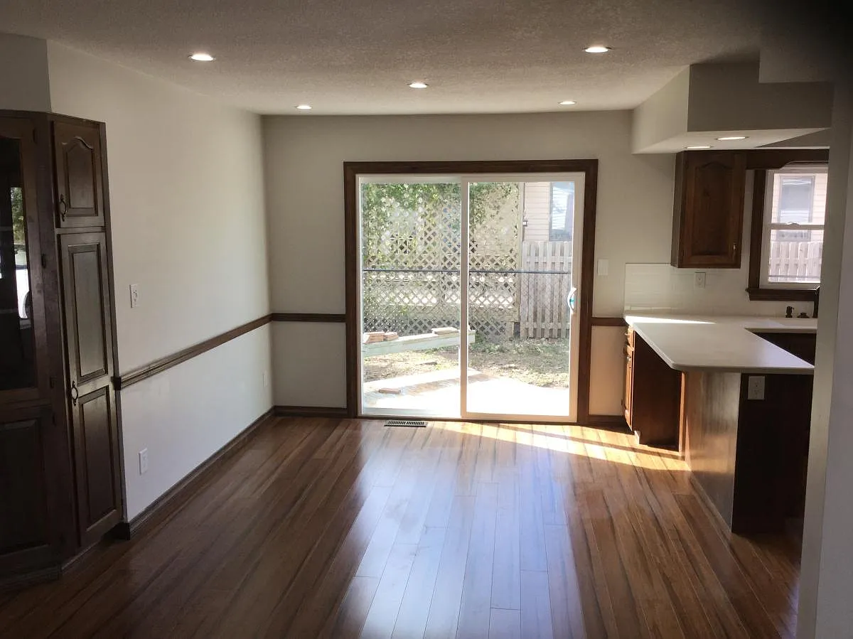 3 bed, 1367 sqft, $1,900 — Photo 3