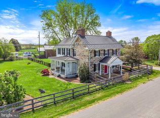 20596 Airmont Rd, Bluemont, VA 20135