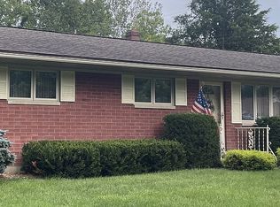 9041 Hillcrest Ln, Brookville, IN 47012