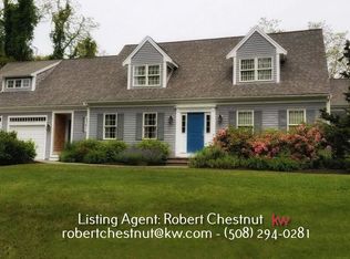 1 Cachalot Ln, Falmouth, MA 02540