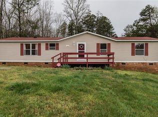 5640 Davis Rd, Walkertown, NC 27051