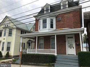 18 E North St, Waynesboro, PA 17268