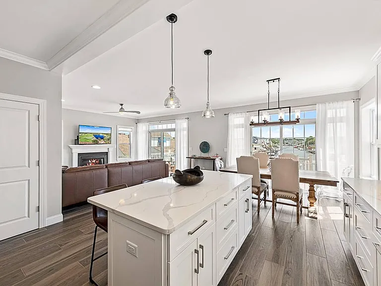 Beautiful Dining & Living Spaces w/Water Views