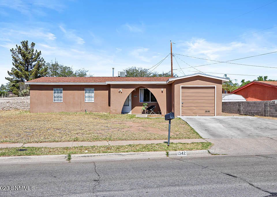 1st image of 1342 Eucalyptus Dr
