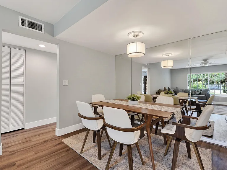 11521 Landing Pl #E1 — Photo 11