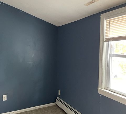 5th image of 2437 Stewart Ave