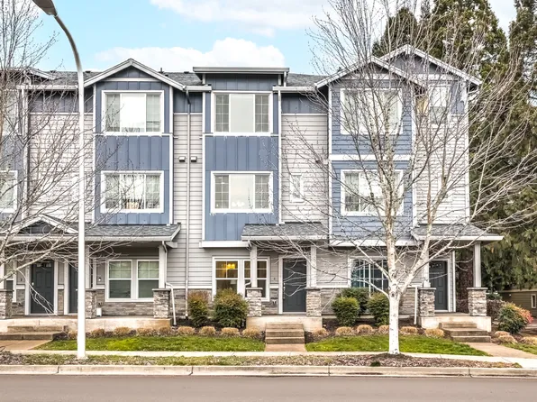 7934 NE Heiser St, Hillsboro, OR 97006