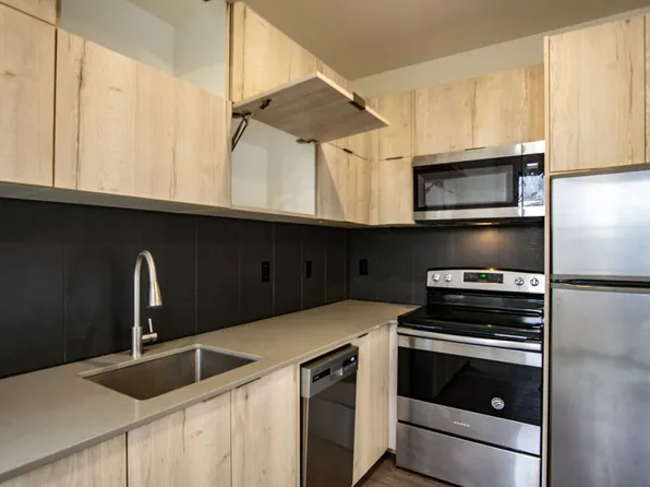 1616 SE Insley St, Portland, OR