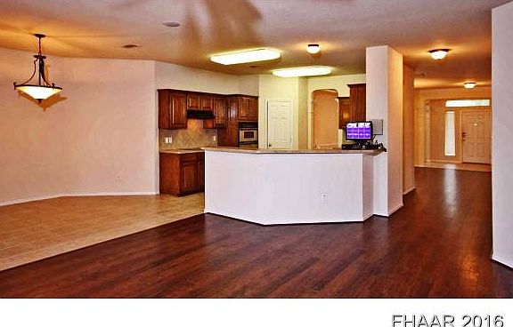 4th image of 426 Crossland Dr
